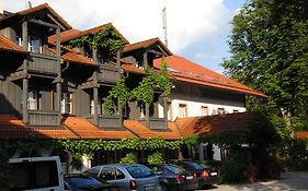 Hotel Restaurant Forstwirt  3*